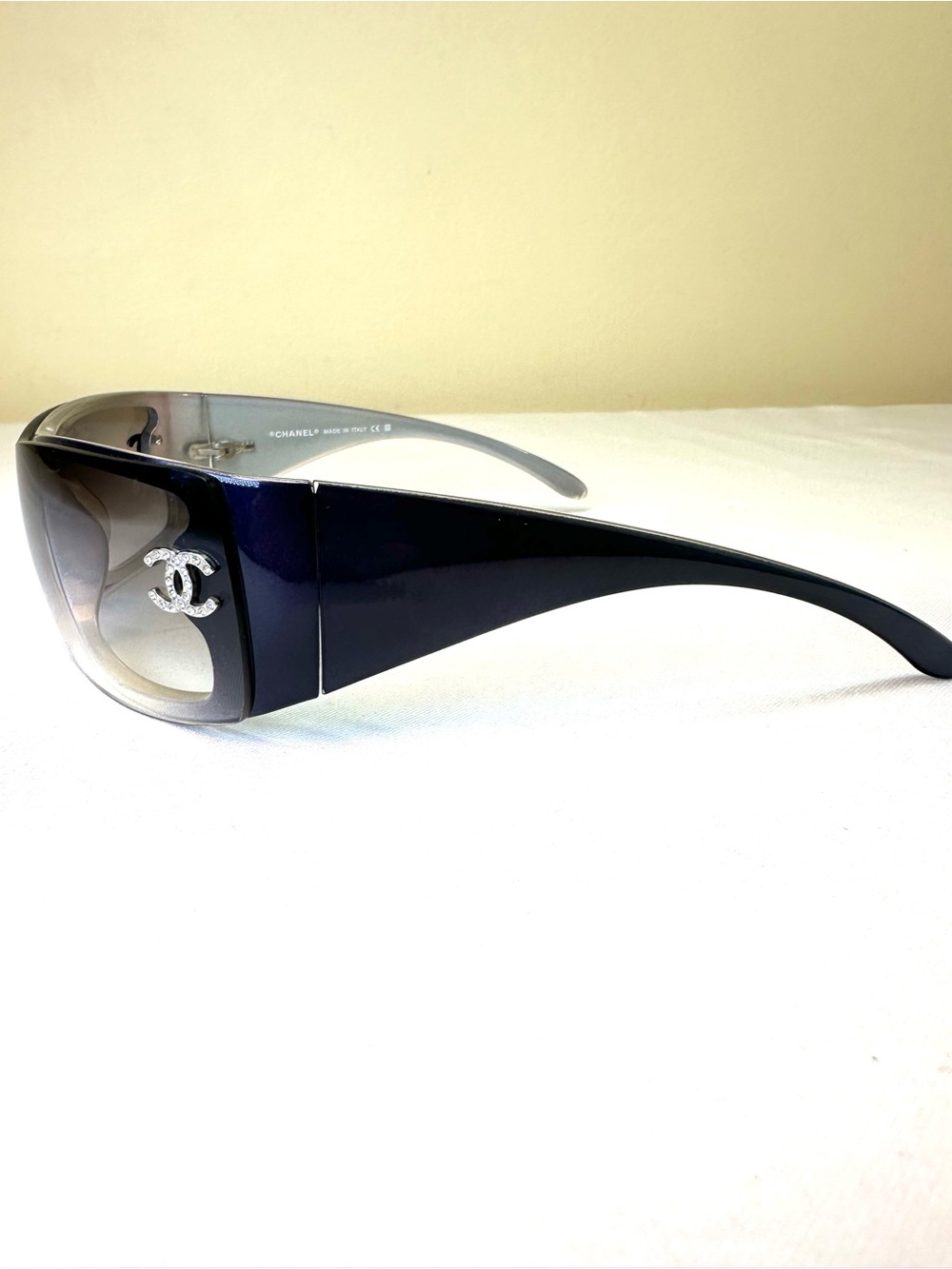 CHANEL CC Crystal Shield Sunglasses Rare Vintage Gradient Lenses w/ COA - Picture 11 of 17